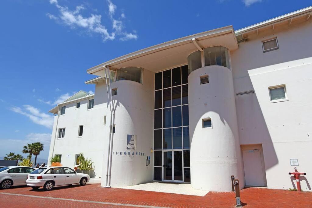 Apartment Great Location 504 The Granger Cape Town